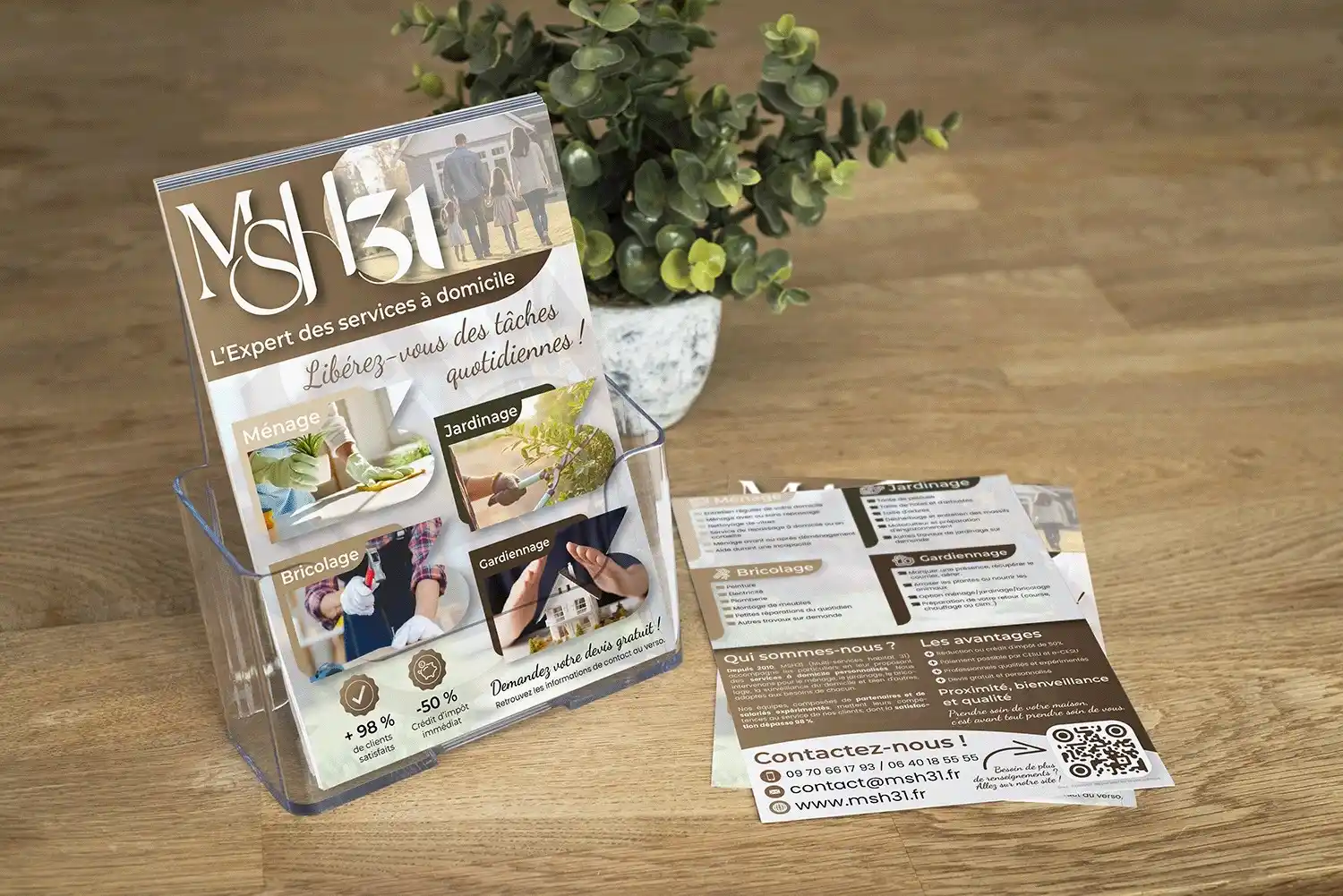 Création d’un flyer par Terre Bleue pour promouvoir des services à domicile, exemple de communication print efficace